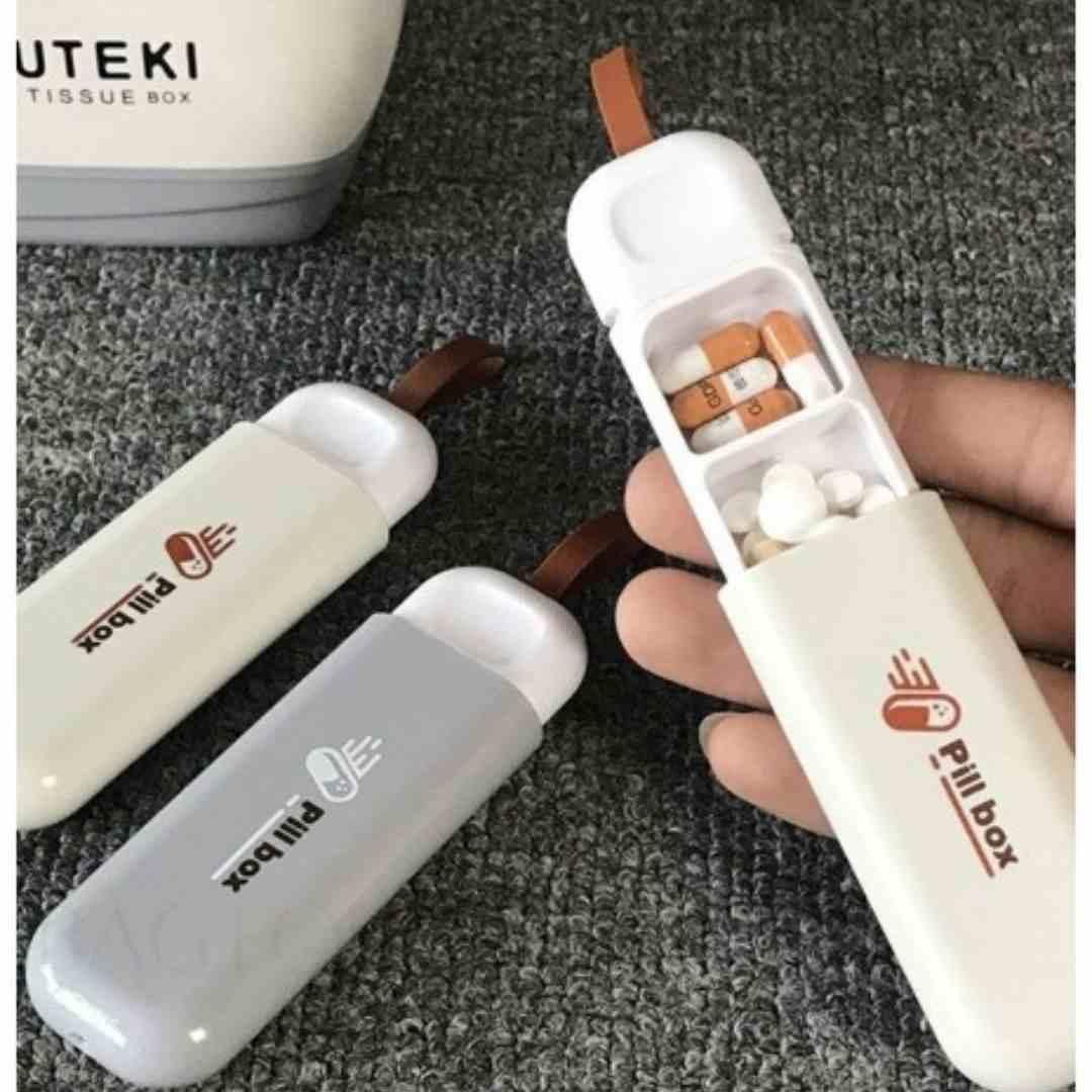 Three-Compartment Small Pill Organizer Box - Portable Daily Pill Dispenser, Leak-Proof